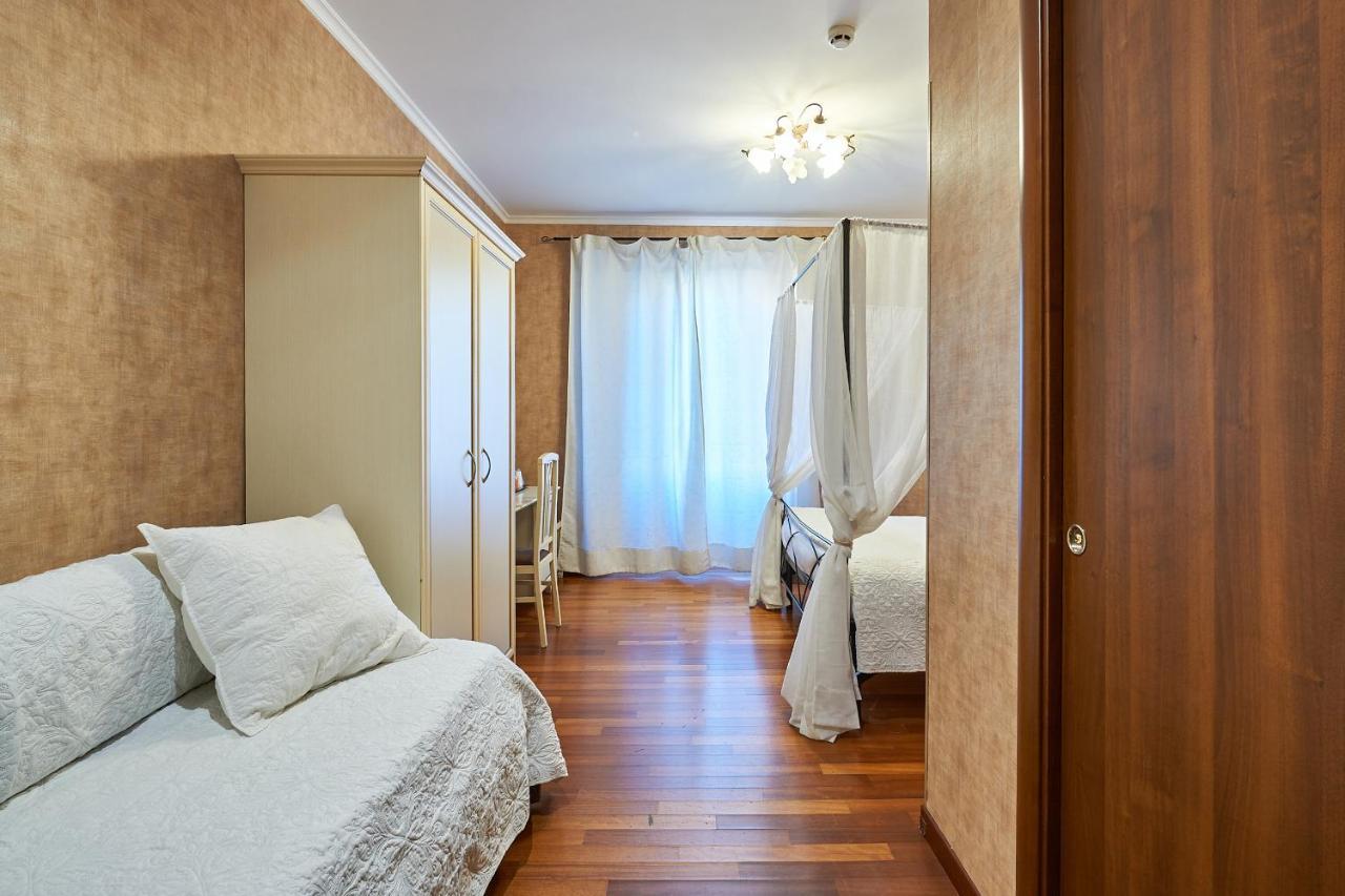 Le Suite Downtown Рим Екстериор снимка