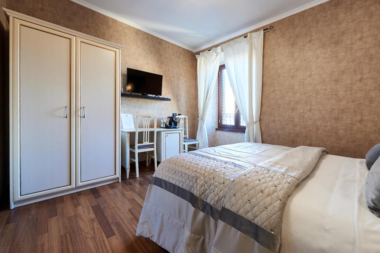 Le Suite Downtown Рим Екстериор снимка