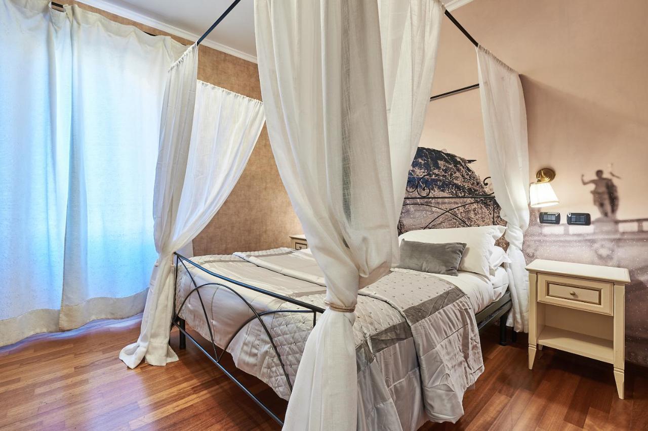 Le Suite Downtown Рим Екстериор снимка