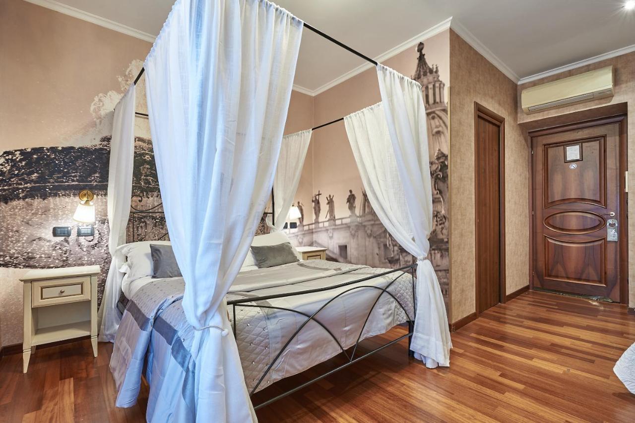 Le Suite Downtown Рим Екстериор снимка